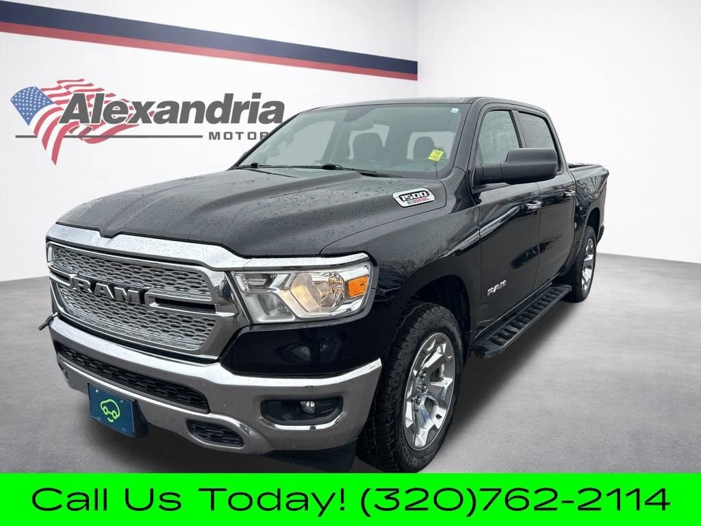 2020 RAM 1500 Big Horn Crew Cab 4x4 5'7" Box in Black — front three-quarter view